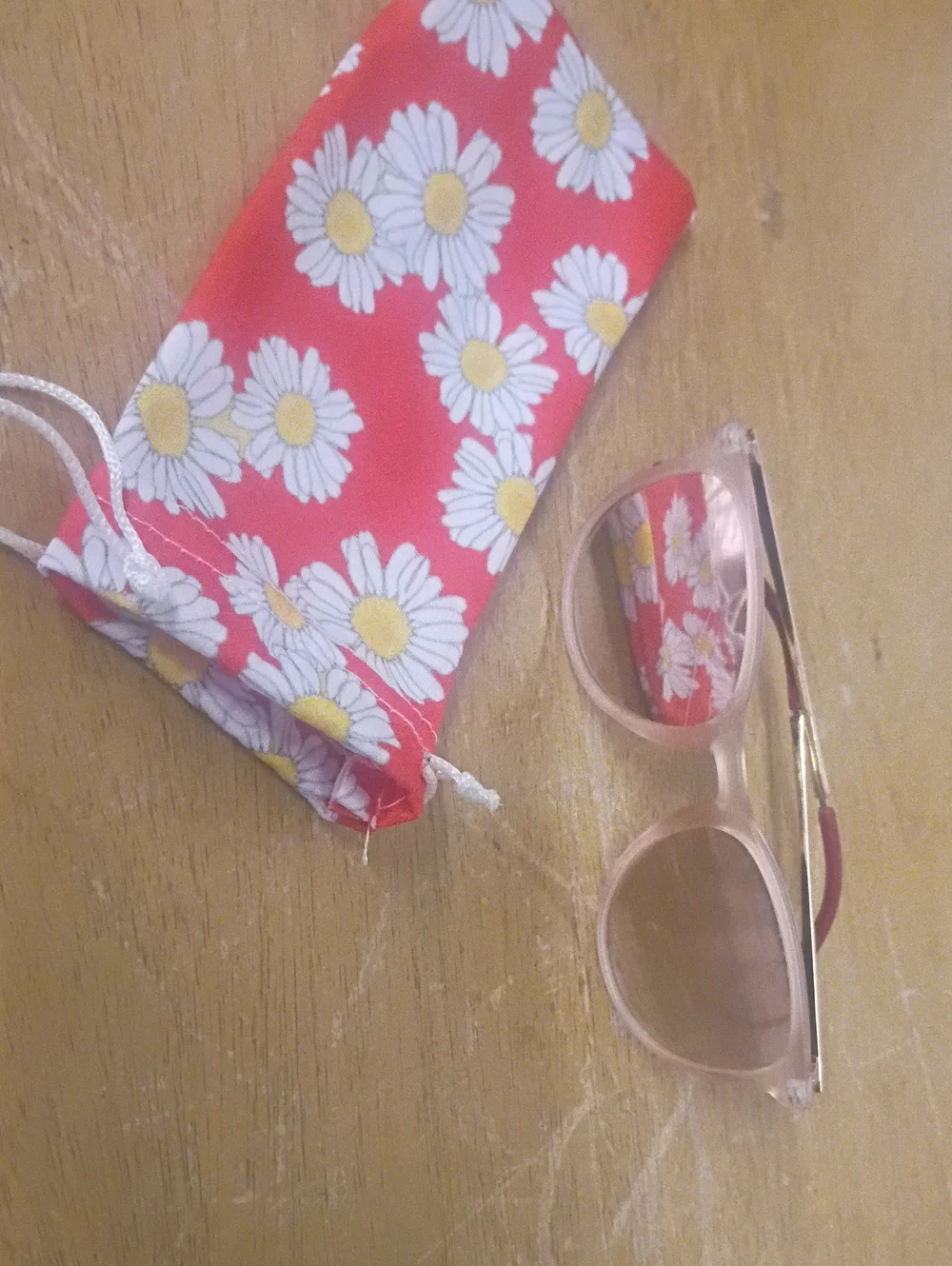 Kids Pink Sunglasses with Red Daisy Drawstring Pouch